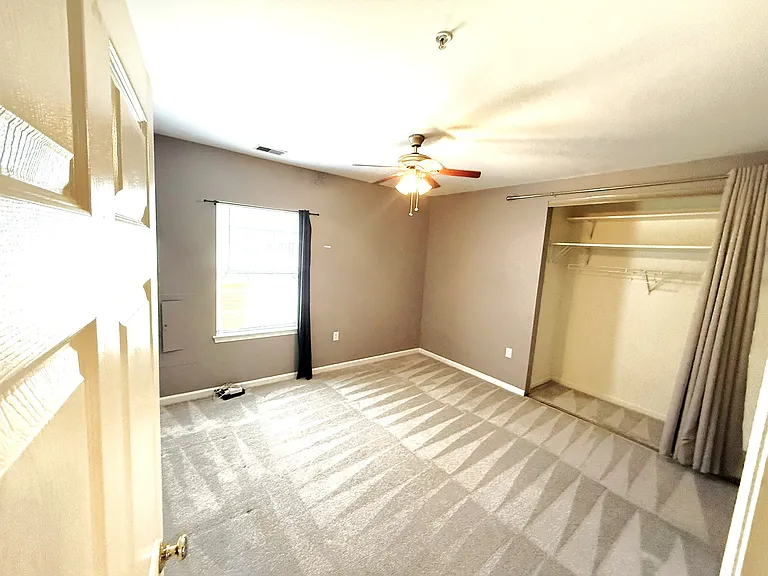 1160 Wickford Ct #10F — Photo 21