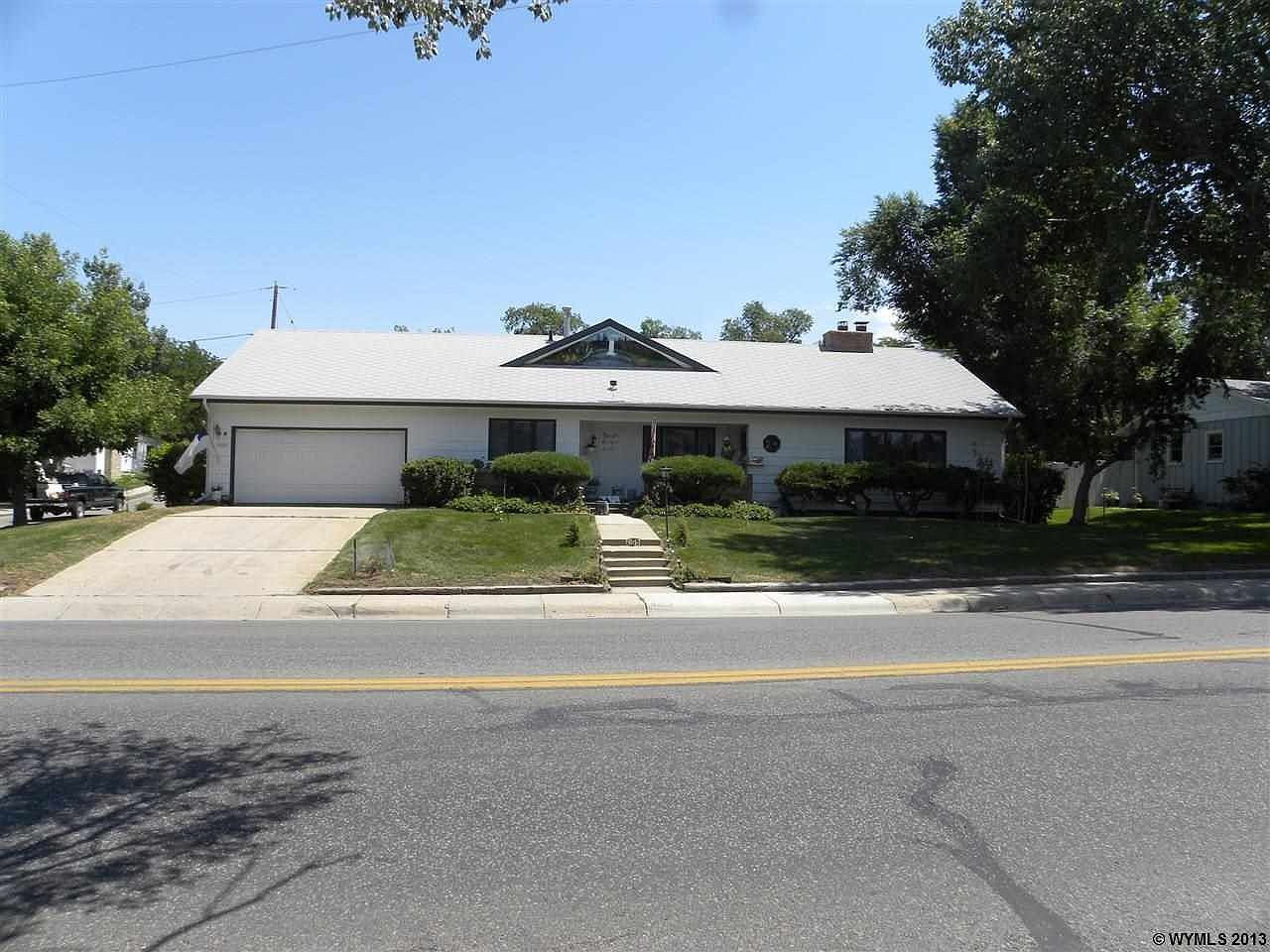 2105 S Poplar St, Casper, WY 82601 Zillow