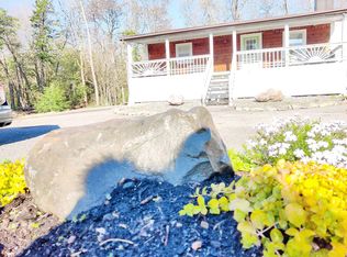 126 Roads End, Long Pond, PA 18334