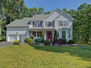 4 Frontier Ln, Jackson, NJ 08527