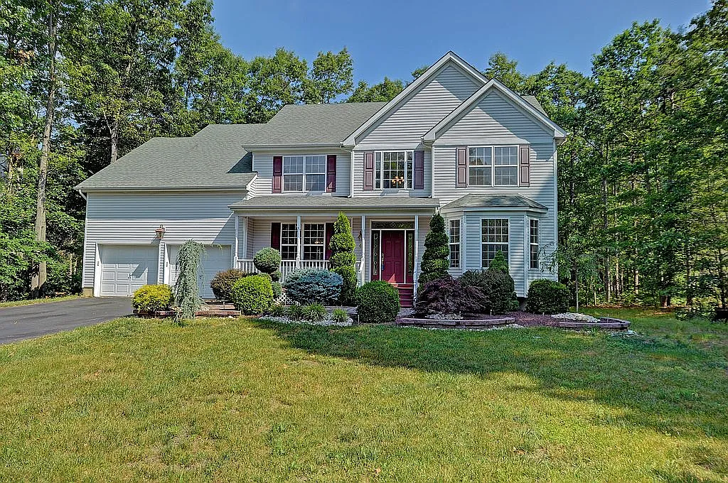 4 Frontier Ln photo 1