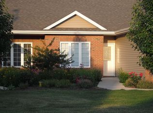 7302 Preston Dr, Springfield, IL 62711