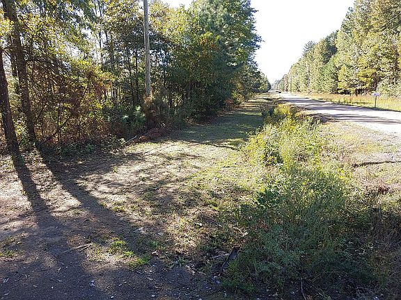5th image of 121 Sage Brush Ln