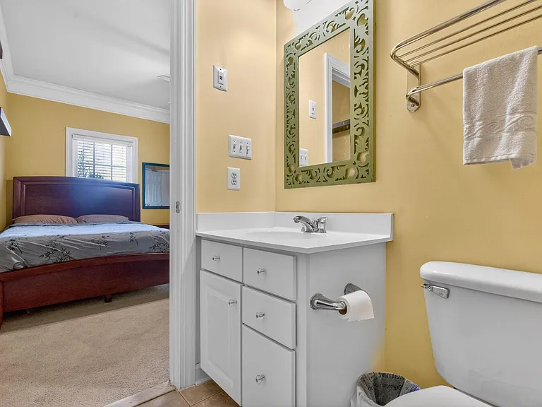 401 Hilton Head Ct — Photo 44