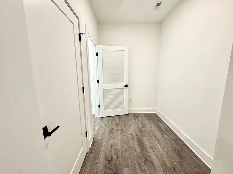175 Black St W #203 — Photo 15