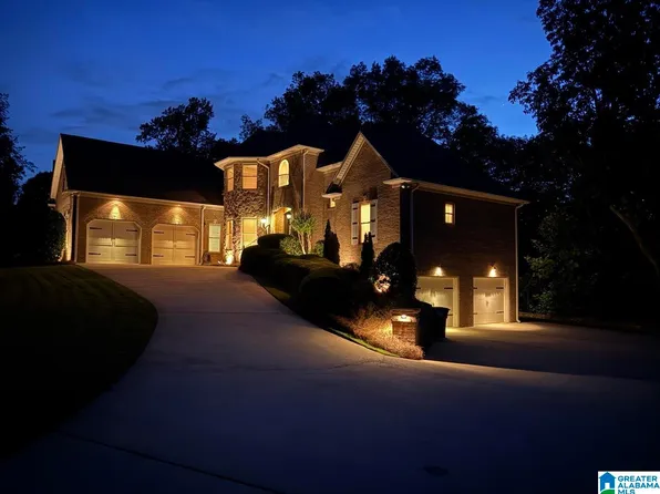 5796 Carrington Lake Pkwy, Trussville, AL 35173