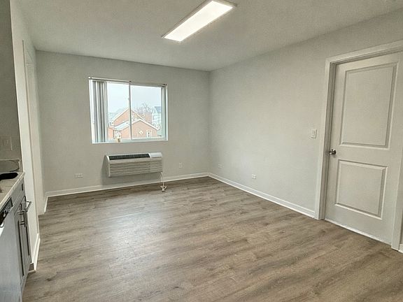 3rd image of 5366 S Laramie Ave #207