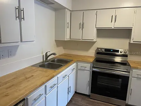 3 bed, 1316 sqft, $1,550 — Photo 2