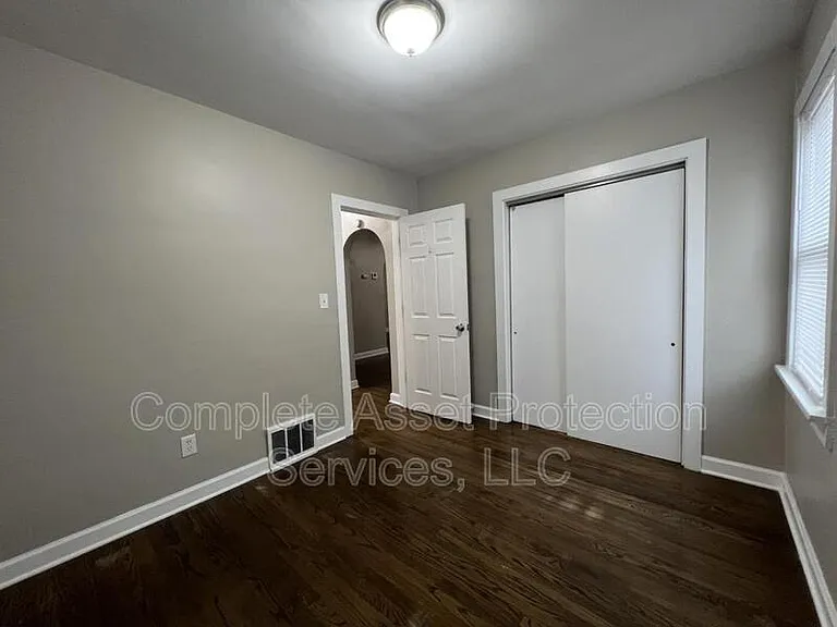 2830 Blake Rd — Photo 9