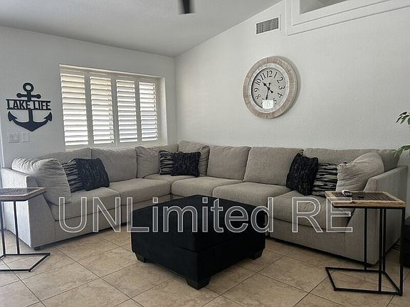 5th image of 2974 Chemehuevi Blvd