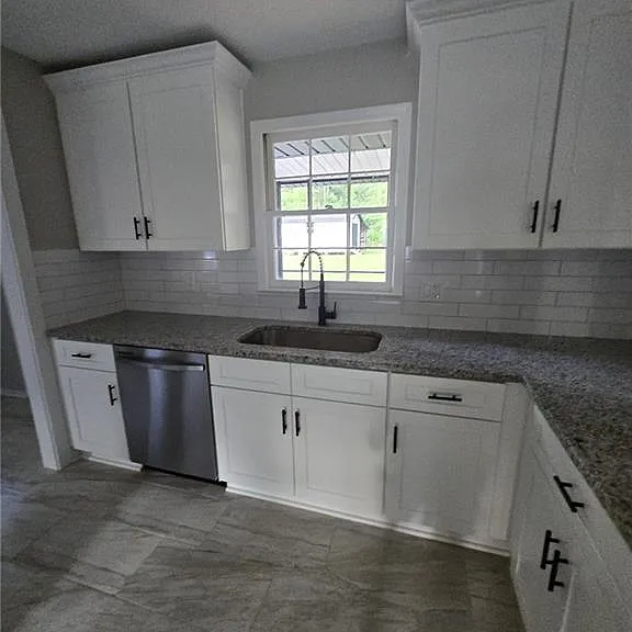 1670 Christian Cir — Photo 10