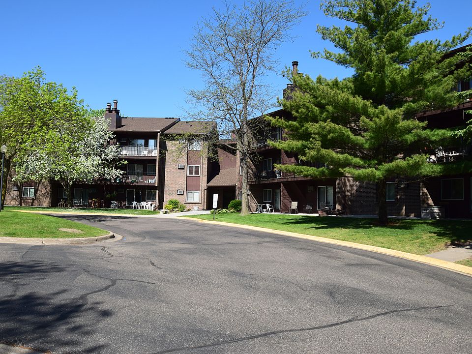 1st image of 3425 Golfview Dr APT 206