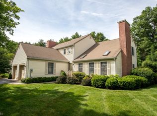 96 Commonwealth Dr, Basking Ridge, NJ 07920