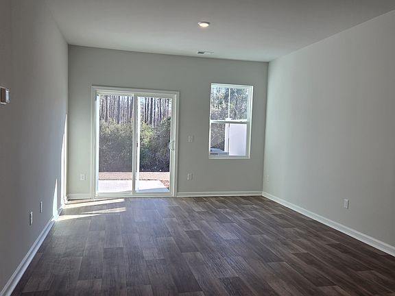 3rd image of 1378 Speedway St