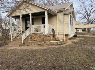 501 Forest Ave, Cuba, MO 65453