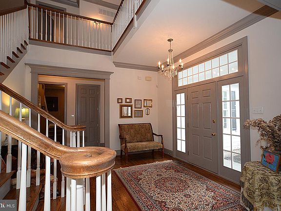 5th image of 18 Fetters Mill Dr