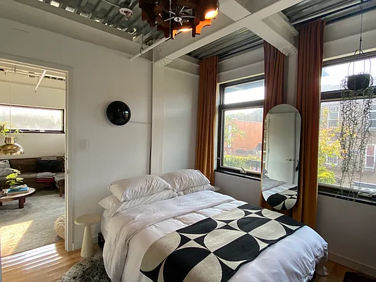 Rented by Dream Space Realty | media 50