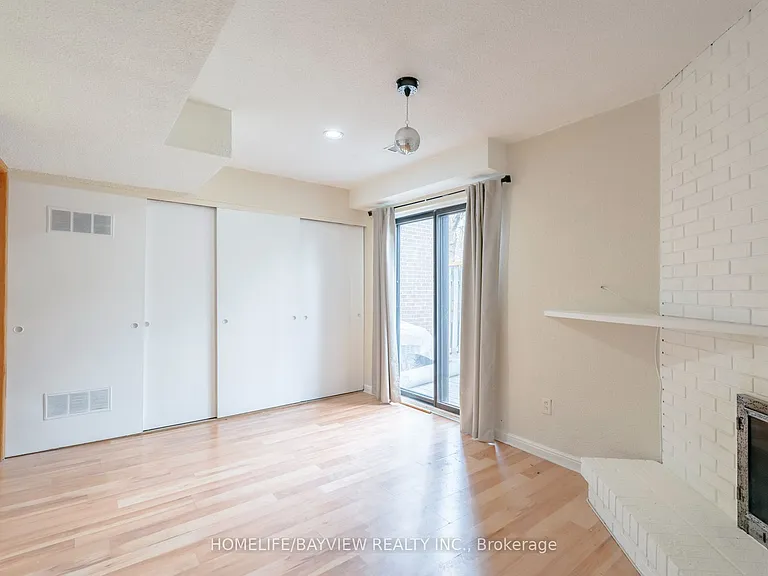 17 Stoneham Rd — Photo 7