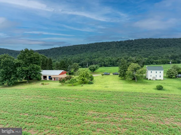 158C Pleasant View Rd, Halifax, PA 17032