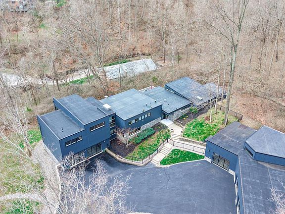 2nd image of 311 Ritchie Ave