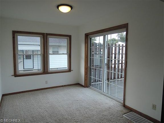5th image of 625 Ann Ave