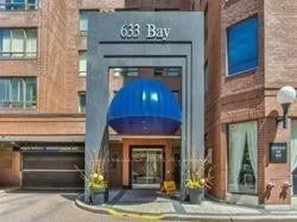 633 Bay St, Toronto, ON