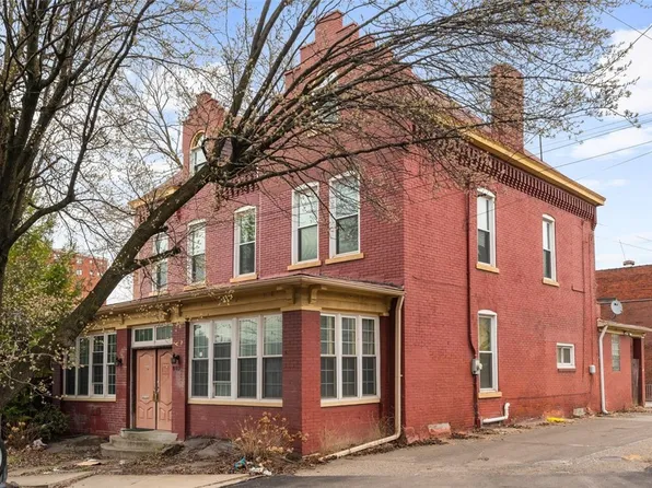 809 McClure St, Homestead, PA 15120