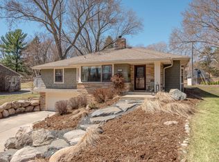 1415 Spring Valley Rd, Golden Valley, MN 55422