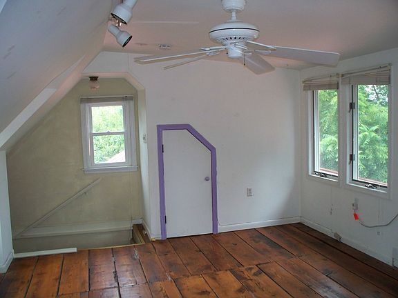 BR#2 w/gleaming wood floor