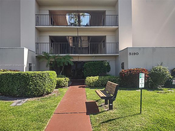 2nd image of 5190 Las Verdes Cir APT 322