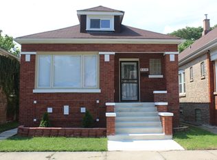 8228 S Kimbark Ave, Chicago, IL 60619