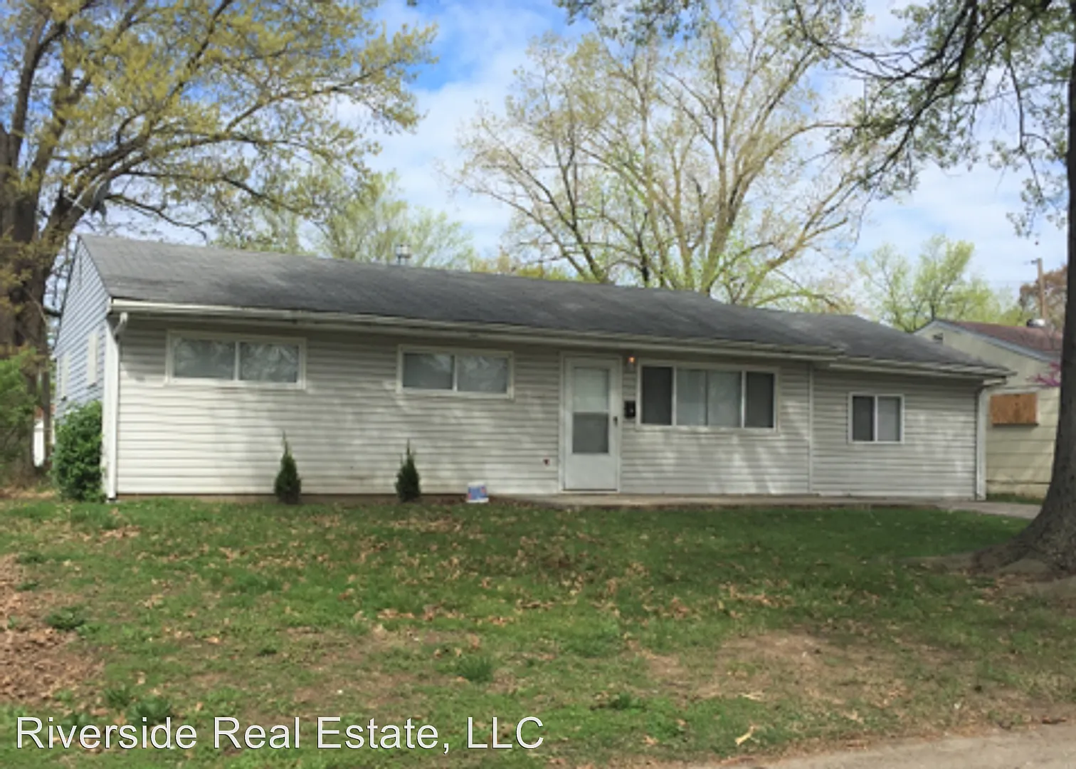 105 Dorcas Dr photo 1