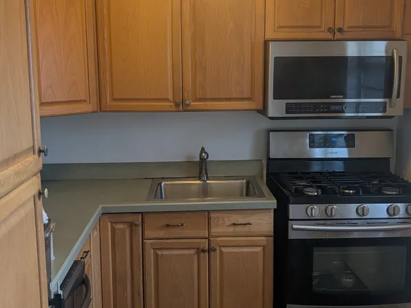 2350 5th St APT A10, Fort Lee, NJ 07024