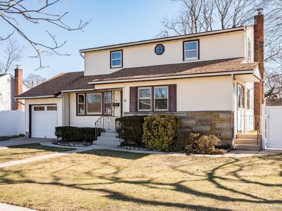 16 Seneca Drive, Massapequa, NY, 11758