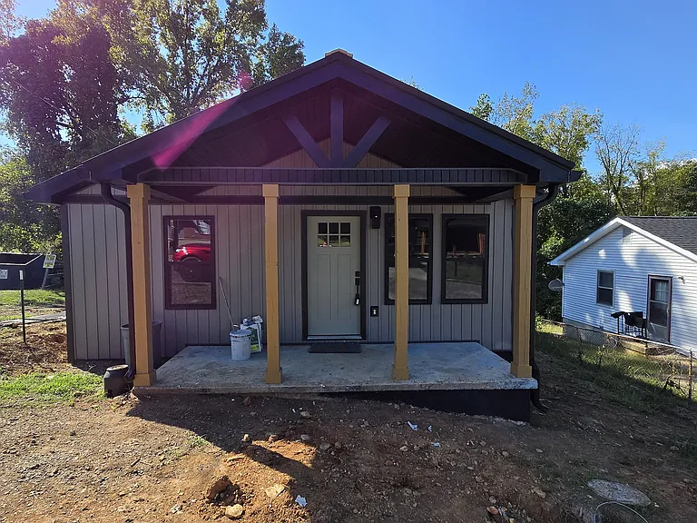 804 Martin St — Photo 14