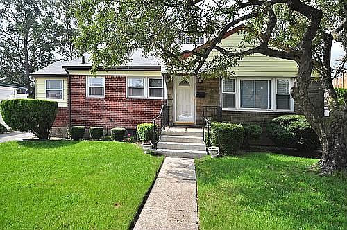 1st image of 23 Clearmeadow Dr