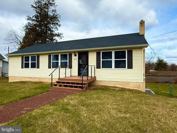 3709 Hazelwood Ave, Downingtown, PA 19335
