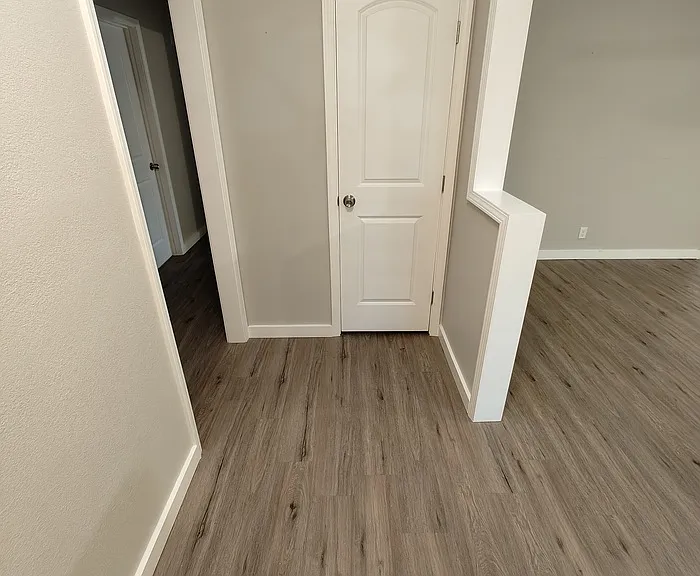 2404 Northtown Ct — Photo 2