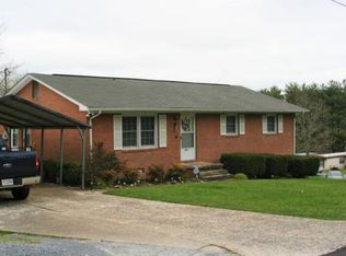 1154 Huffine Rd, Johnson City, TN 37604