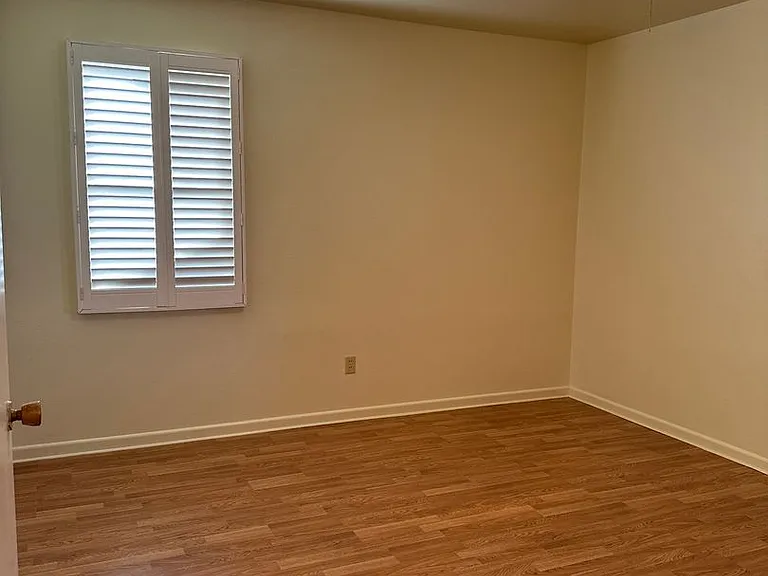 2301 Post Oak Rd — Photo 16