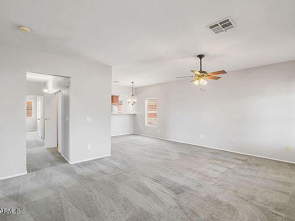 3rd image of 1440 E SAINT CATHERINE Avenue
