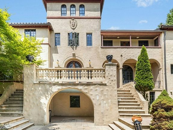 3rd image of 50 Rock Spring Rd