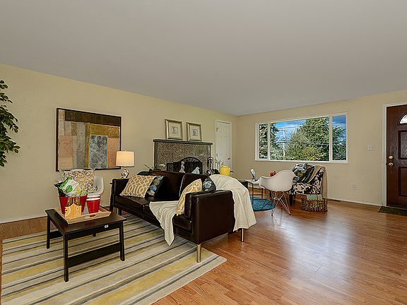 3rd image of 7211 NE 153rd Pl
