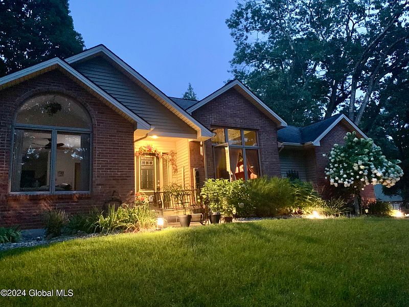 2nd image of 1 Twicwood Lane