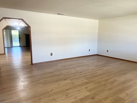 2nd image of 739 Chardonnay Pl