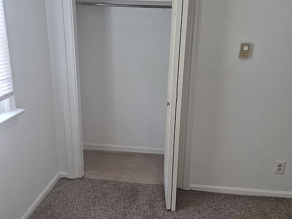 5th image of 2345 Dellrose Dr #B