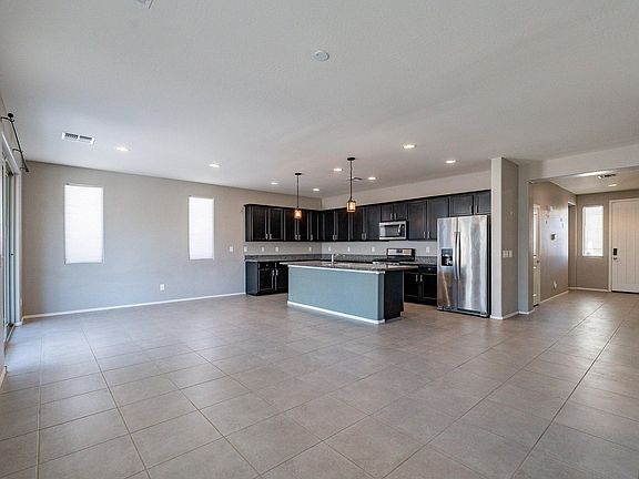 5th image of 22452 E Calle De Flores