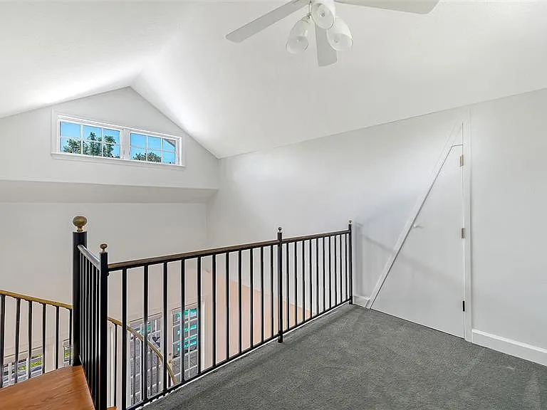 1770 S Oval Dr — Photo 44