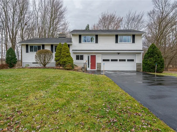 7819 River Rd, Baldwinsville, NY 13027