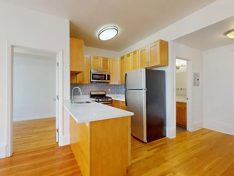 1106 Bush St #304 — Photo 2